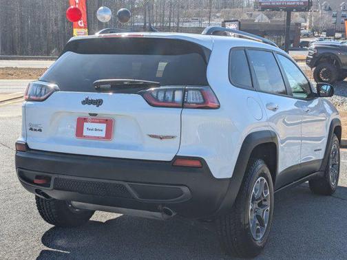 2022 Jeep Cherokee Trailhawk