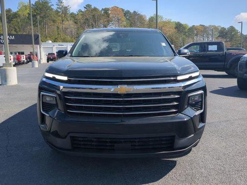 Mosaic Black Metallic 2024 Chevrolet Traverse LT