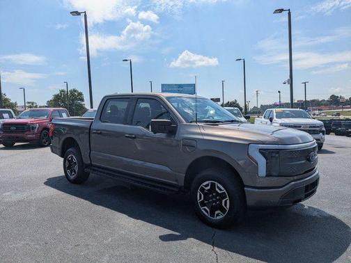 2023 Ford F-150 Lightning XLT