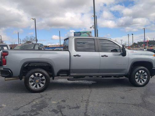 2024 Chevrolet Silverado 2500 Custom