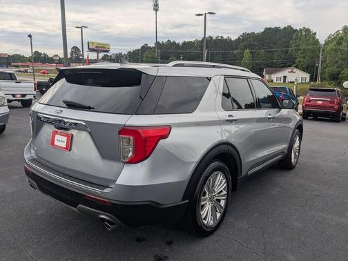 Iconic Silver Metallic 2021 Ford Explorer Limited