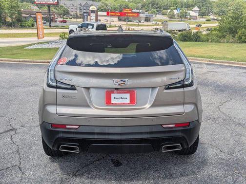 2023 Cadillac XT4 Sport