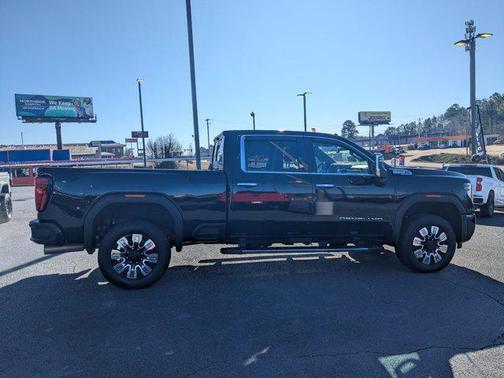 2024 GMC Sierra 2500 Denali