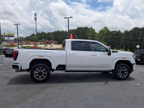 White Frost Tricoat 2024 GMC Sierra 3500 Denali