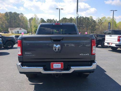 Granite Crystal Metallic Clearcoat 2022 RAM 1500 Big Horn/Lone Star