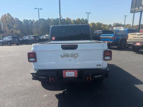 2022 Jeep Gladiator Overland