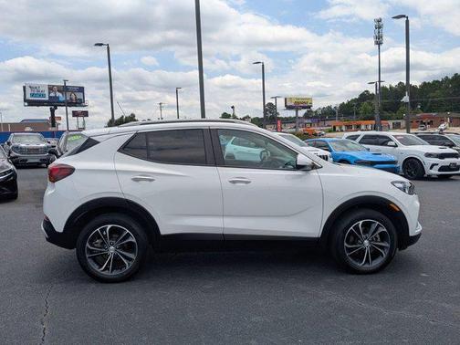 Summit White 2022 Buick Encore GX Select