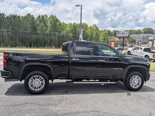 2022 Chevrolet Silverado 2500 High Country