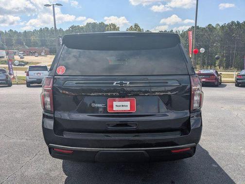 2022 Chevrolet Suburban 4WD Z71