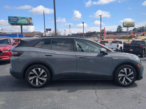 2023 Volkswagen ID.4 Pro