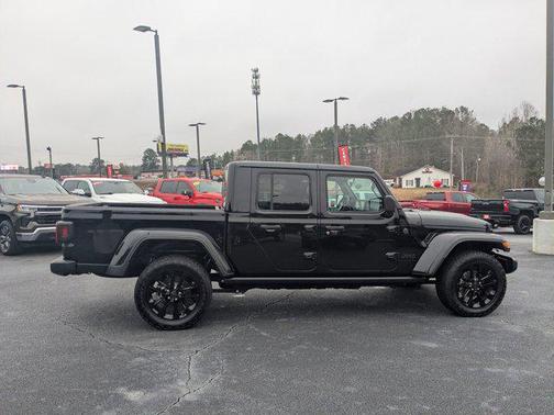 2024 Jeep Gladiator Nighthawk