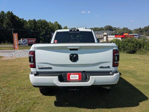2024 RAM 2500 Laramie Crew Cab 4x4 6'4' Box
