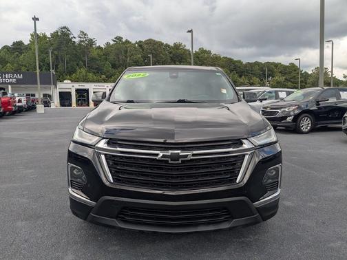 Mosaic Black Metallic 2022 Chevrolet Traverse LS