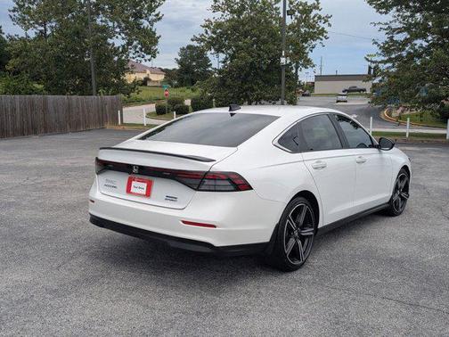 2023 Honda Accord Hybrid Base