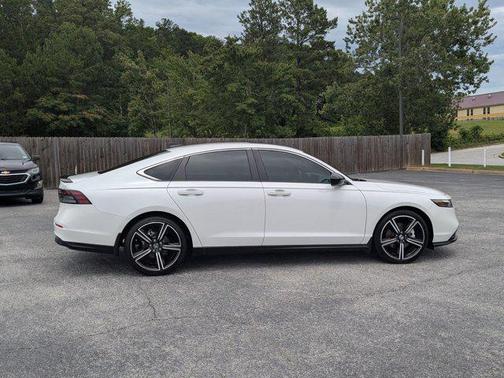 2023 Honda Accord Hybrid Base