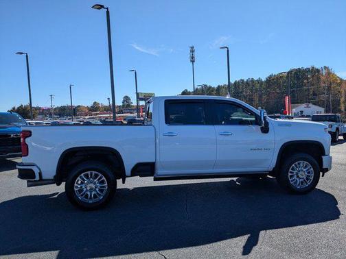 2022 Chevrolet Silverado 2500 High Country