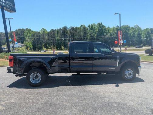 Agate Black Metallic 2025 Ford F-350 XLT