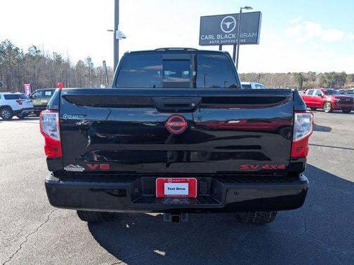 2018 Nissan Titan SV