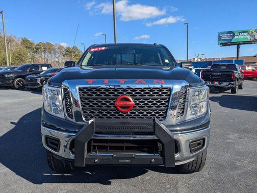 2018 Nissan Titan SV