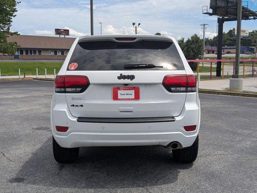 2021 Jeep Grand Cherokee Laredo