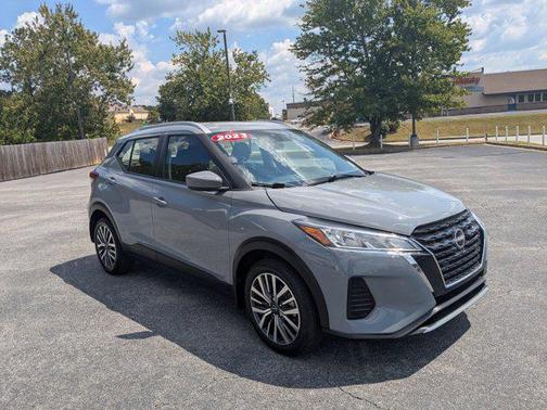 2023 Nissan Kicks SV