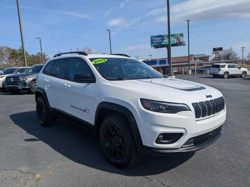 2022 Jeep Cherokee X 4x4