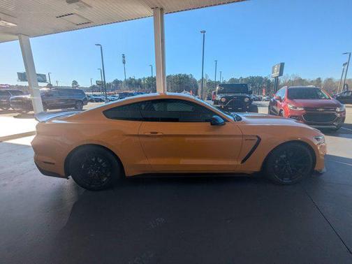 2018 Ford Shelby GT350 Base