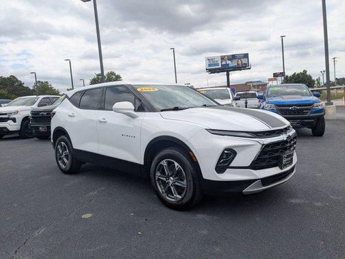 Summit White 2025 Chevrolet Blazer 2LT