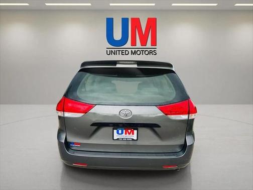 2011 Toyota Sienna Base