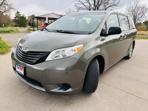 2011 Toyota Sienna Base