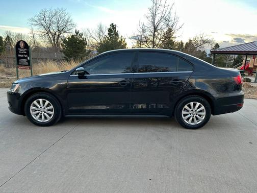 2013 Volkswagen Jetta Hybrid SE
