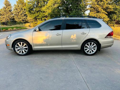 2014 Volkswagen Jetta SportWagen DSG TDI w/Sunroof & Nav