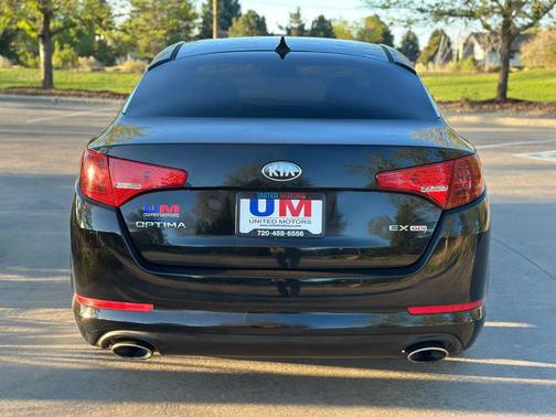 Ebony Black 2013 Kia Optima EX