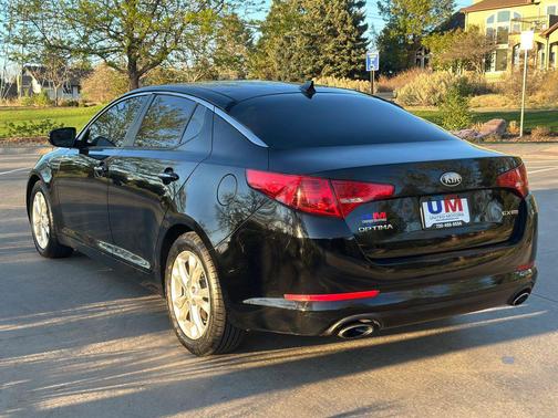 Ebony Black 2013 Kia Optima EX
