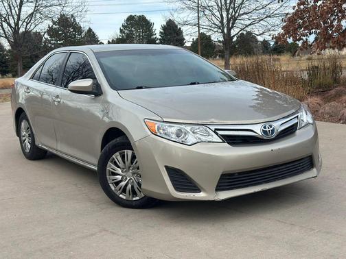 2014 Toyota Camry Hybrid SE