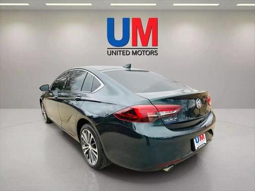 2018 Buick Regal Sportback Essence