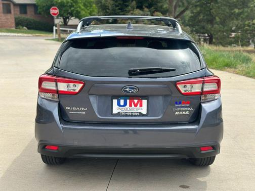 Carbide Gray Metallic 2017 Subaru Impreza 2.0i Premium
