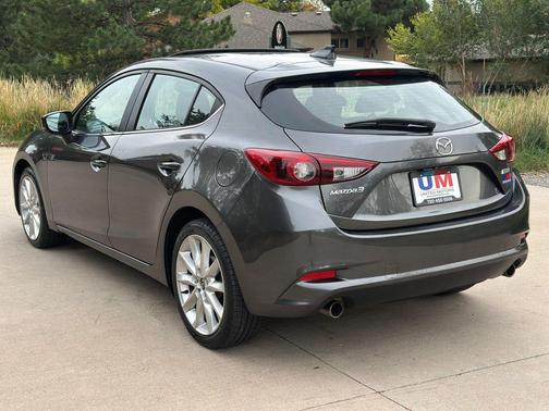 Machine Gray Metallic 2017 Mazda Mazda3 Grand Touring
