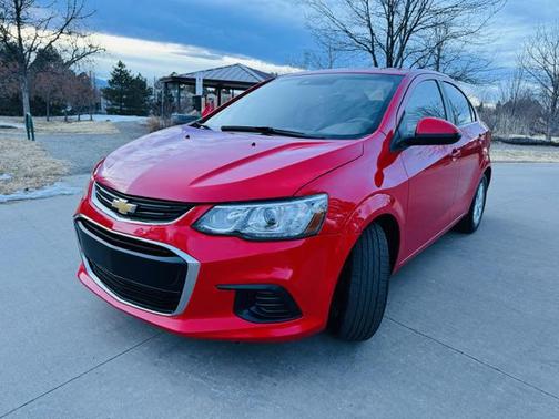 2020 Chevrolet Sonic FWD Sedan LT