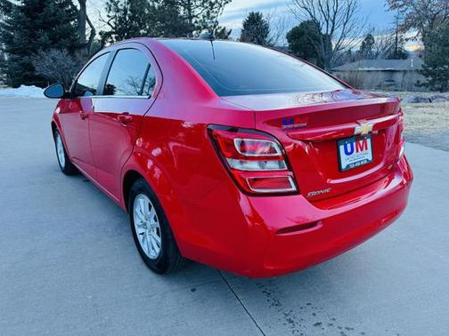 2020 Chevrolet Sonic FWD Sedan LT