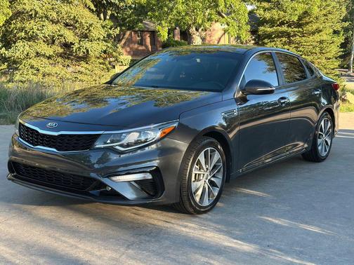 Platinum Graphite 2019 Kia Optima S