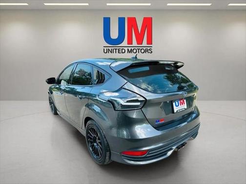 2017 Ford Focus ST