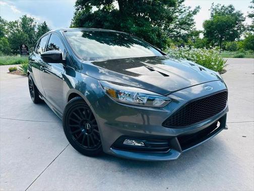 2017 Ford Focus ST