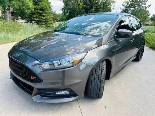 2017 Ford Focus ST