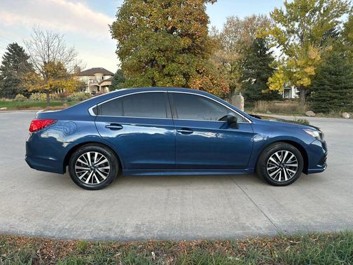 2019 Subaru Legacy Base