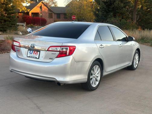 2012 Toyota Camry Hybrid XLE