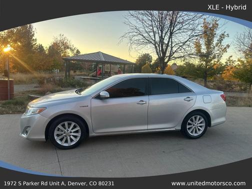 2012 Toyota Camry Hybrid XLE
