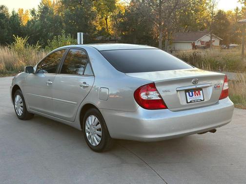2002 Toyota Camry LE
