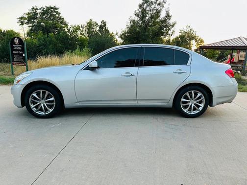 2007 INFINITI G35x Base