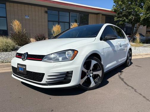 2015 Volkswagen Golf GTI 2.0T SE 4-Door